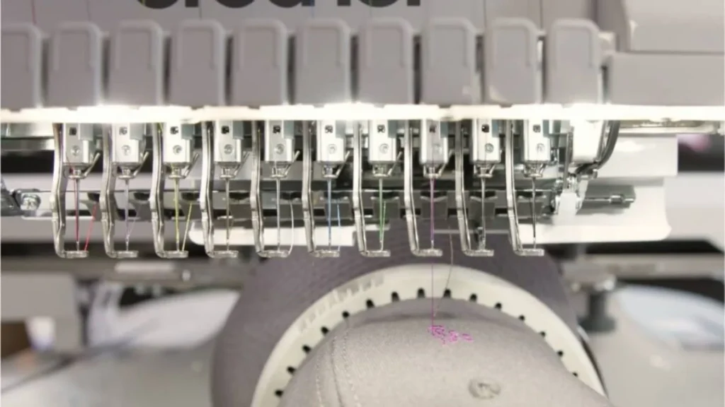 Sistema a 10 aghi con infilatura automatica